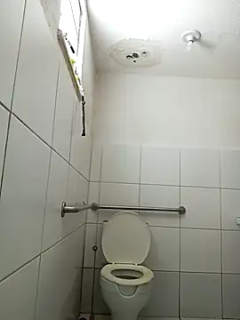 azuado20xv online show from 6, 11, 2025