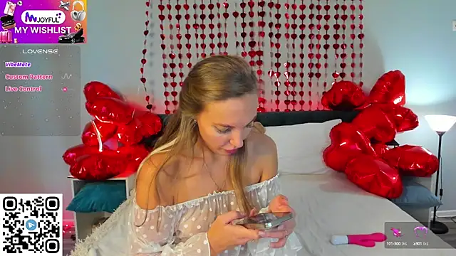 Snapshot of Kelly_Hardy chatting on 13, 2, 2025 Kelly Hardy online show from 13, 2, 2025