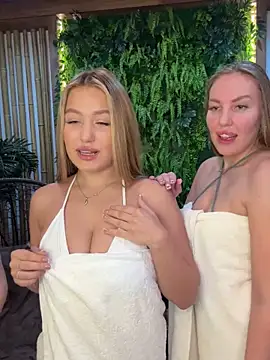 Snapshot of Kelly_Hardy chatting on 24, 11, 2025 Kelly Hardy online show from 24, 11, 2025