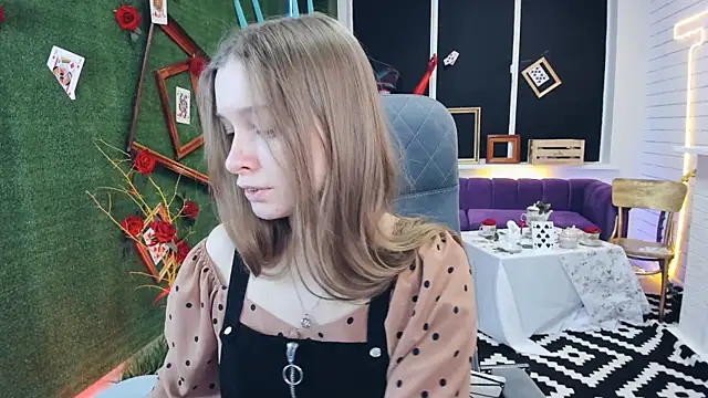 Snapshot of MayaSinabon chatting on 7, 12, 2024 MayaSinabon online show from 7, 12, 2024
