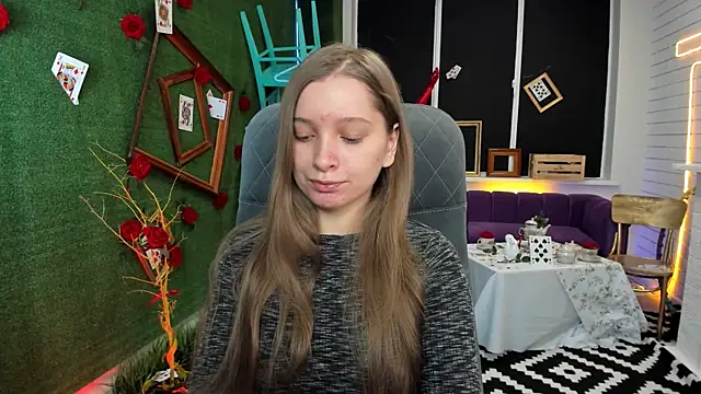 Snapshot of MayaSinabon chatting on 10, 12, 2024 MayaSinabon online show from 10, 12, 2024