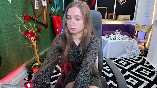 Snapshot of MayaSinabon chatting on 10, 12, 2024 MayaSinabon online show from 10, 12, 2024