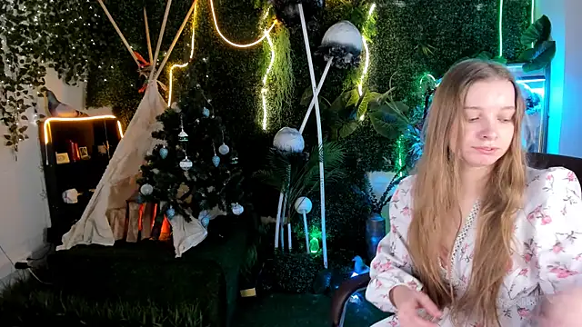 Snapshot of MayaSinabon chatting on 15, 12, 2024 MayaSinabon online show from 15, 12, 2024
