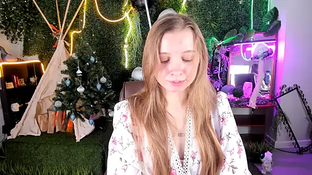 Snapshot of MayaSinabon chatting on 15, 12, 2024 MayaSinabon online show from 15, 12, 2024
