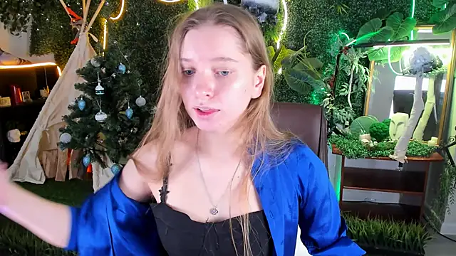 Snapshot of MayaSinabon chatting on 17, 12, 2024 MayaSinabon online show from 17, 12, 2024