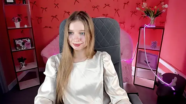 Snapshot of MayaSinabon chatting on 28, 1, 2025 MayaSinabon online show from 28, 1, 2025