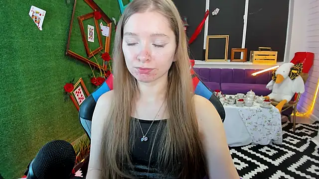 Snapshot of MayaSinabon chatting on 11, 2, 2025 MayaSinabon online show from 11, 2, 2025