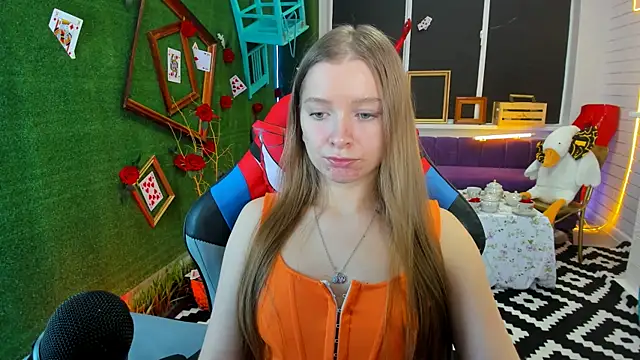 Snapshot of MayaSinabon chatting on 12, 2, 2025 MayaSinabon online show from 12, 2, 2025