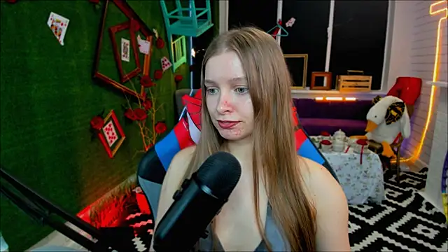 Snapshot of MayaSinabon chatting on 18, 2, 2025 MayaSinabon online show from 18, 2, 2025
