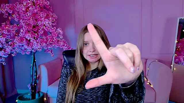 Snapshot of MayaSinabon chatting on 25, 2, 2025 MayaSinabon online show from 25, 2, 2025