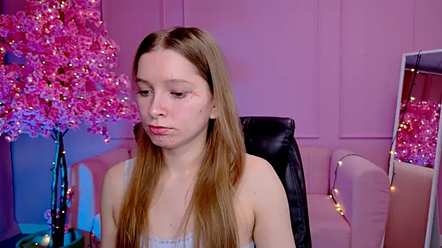 Snapshot of MayaSinabon chatting on 26, 2, 2025 MayaSinabon online show from 26, 2, 2025