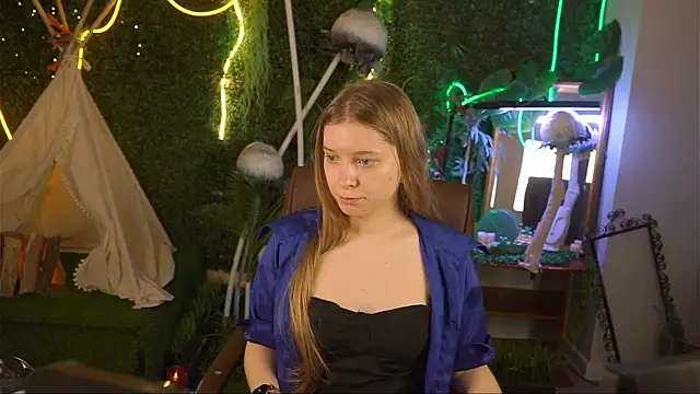 Snapshot of MayaSinabon chatting on 16, 3, 2025 MayaSinabon online show from 16, 3, 2025