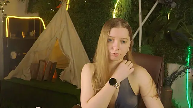 Snapshot of MayaSinabon chatting on 19, 3, 2025 MayaSinabon online show from 19, 3, 2025
