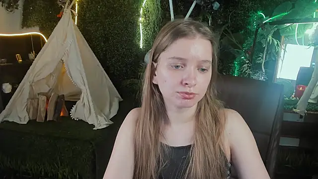 Snapshot of MayaSinabon chatting on 21, 3, 2025 MayaSinabon online show from 21, 3, 2025