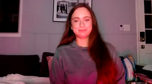 Sophie Raegan online show from 21, 2, 2025