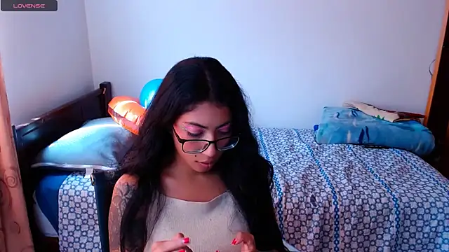 Snapshot of sofia_rosse4 chatting on 21, 11, 2025 sofia rosse4 online show from 21, 11, 2025