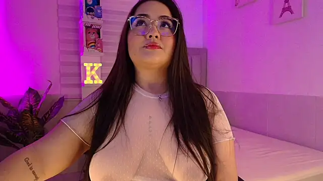 Snapshot of KimGeorgia_ chatting on 26, 11, 2025 KimGeorgia online show from 26, 11, 2025