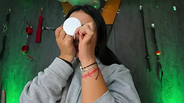 CharlotteScotte online show from 30, 12, 2024