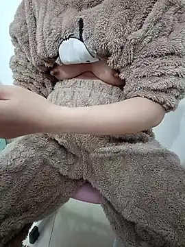 Snapshot of SweetGirl2k2 chatting on 2, 12, 2025 SweetGirl2k2 online show from 2, 12, 2025