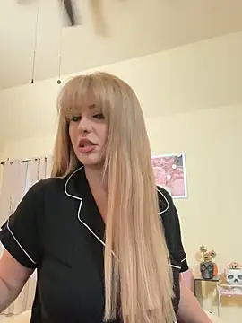 RoxxyDallas online show from 14, 2, 2025