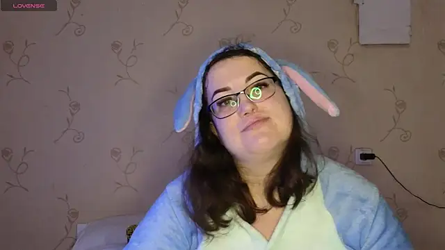 VladaCandy online show from 1, 2, 2025