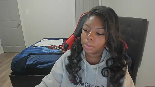 Snapshot of demi_xoxo chatting on 2, 7, 2026 demi xoxo online show from 2, 7, 2026
