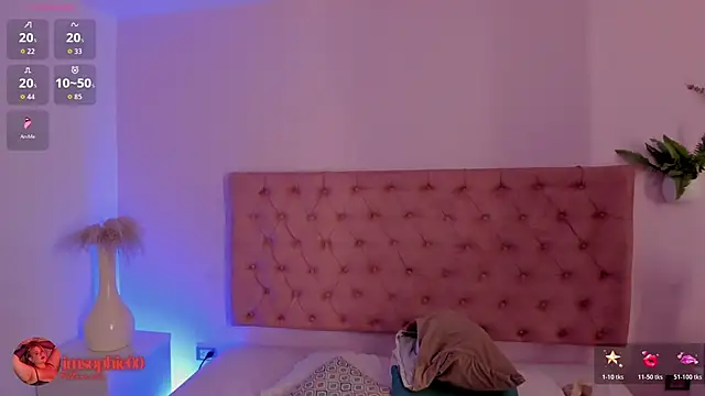 Snapshot of sophiarossee_ chatting on 31, 10, 2025 sophiarossee online show from 31, 10, 2025