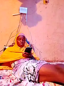 cute naimah online show from 19, 11, 2025