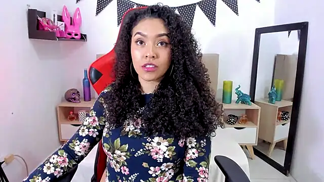 Snapshot of Zoe_Gruber chatting on 19, 12, 2024 Zoe Gruber online show from 19, 12, 2024