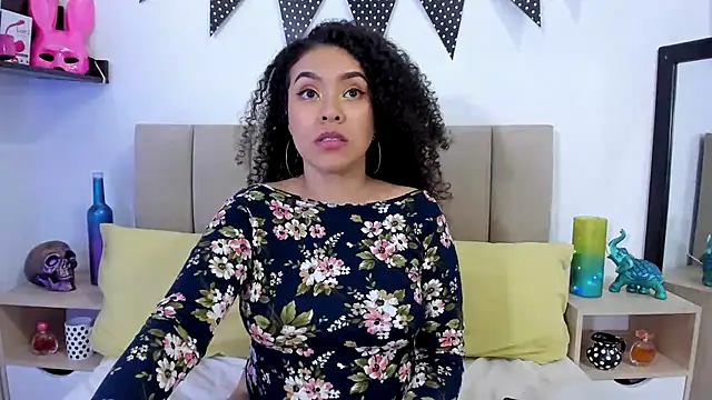 Snapshot of Zoe_Gruber chatting on 20, 12, 2024 Zoe Gruber online show from 20, 12, 2024