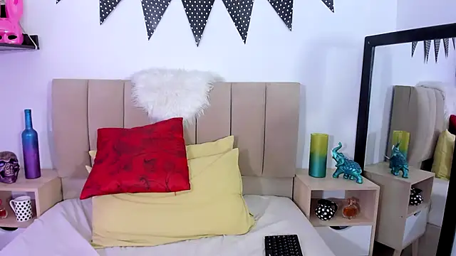 Snapshot of Zoe_Gruber chatting on 22, 12, 2024 Zoe Gruber online show from 22, 12, 2024