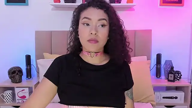 Snapshot of Zoe_Gruber chatting on 30, 10, 2025 Zoe Gruber online show from 30, 10, 2025