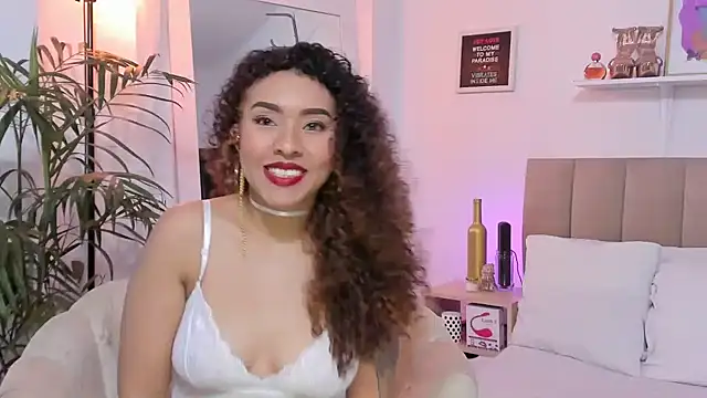 Snapshot of Zoe_Gruber chatting on 22, 11, 2025 Zoe Gruber online show from 22, 11, 2025