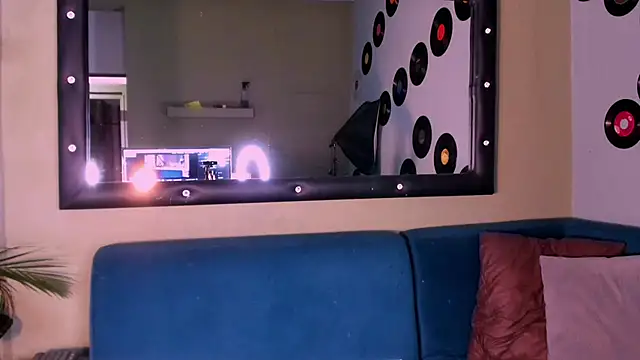 Snapshot of Sussy_Bell01 chatting on 3, 12, 2024 Sussy Bell01 online show from 3, 12, 2024