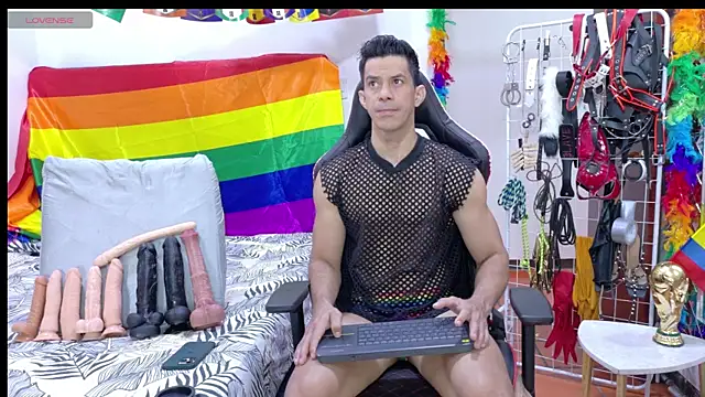 JoseRumbero26 online show from 25, 6, 2026