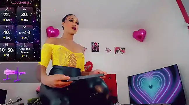  ChanellR  online show from 13, 12, 2024