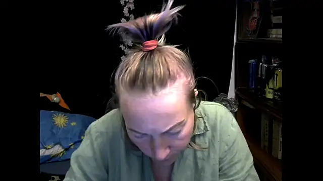 wLESLYMOSw online show from 12, 9, 2025