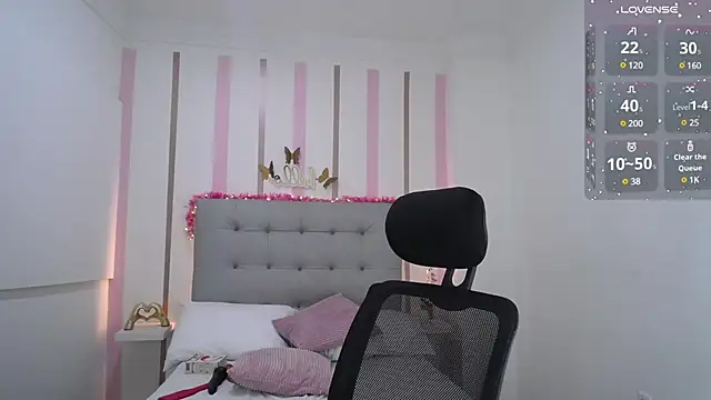 Snapshot of Mariana_Rojas chatting on 28, 1, 2025 Mariana Rojas online show from 28, 1, 2025