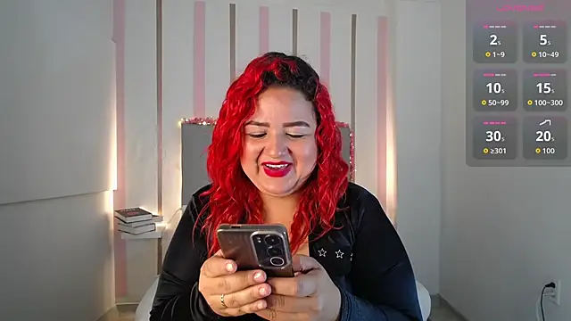 Snapshot of Mariana_Rojas chatting on 26, 9, 2025 Mariana Rojas online show from 26, 9, 2025