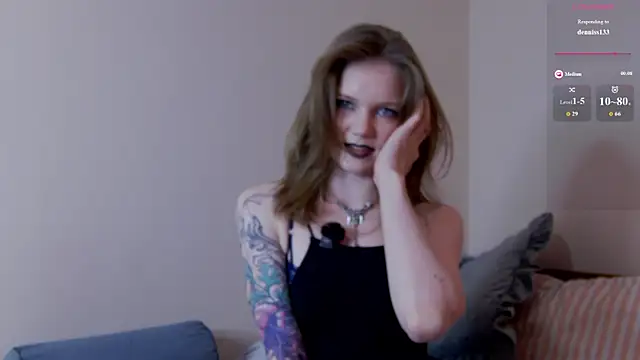 Snapshot of lessysweety chatting on 8, 7, 2026 lessysweety online show from 8, 7, 2026