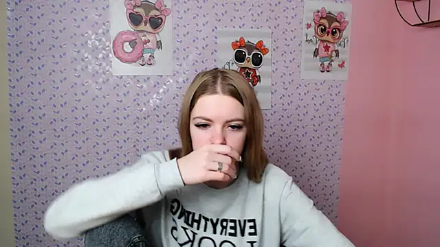 Snapshot of AliceFlirtt_ chatting on 9, 1, 2025 AliceFlirtt online show from 9, 1, 2025