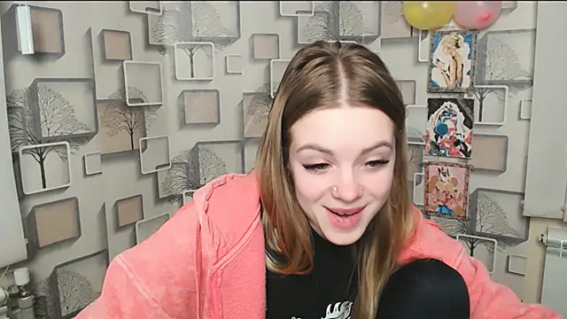 Snapshot of AliceFlirtt_ chatting on 15, 2, 2025 AliceFlirtt online show from 15, 2, 2025