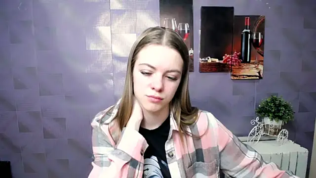 Snapshot of AliceFlirtt_ chatting on 6, 11, 2025 AliceFlirtt online show from 6, 11, 2025