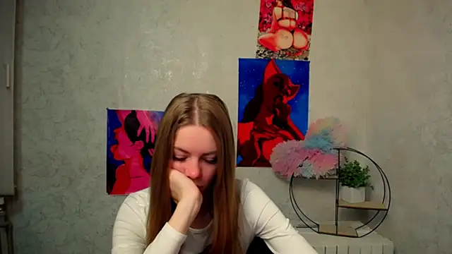 Snapshot of AliceFlirtt_ chatting on 21, 11, 2025 AliceFlirtt online show from 21, 11, 2025