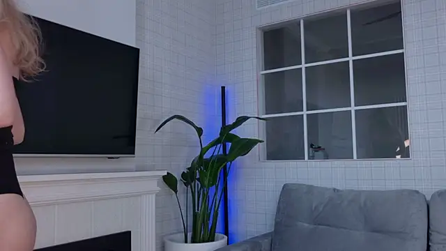 WelliCaren online show from 8, 4, 2026