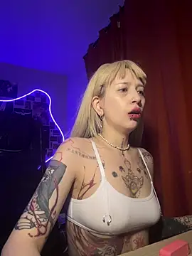 Dooubletroublee online show from 5, 4, 2026