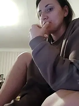 emeli moon online show from 2, 11, 2025