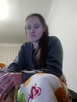 Snapshot of emeli_moon chatting on 19, 1, 2026 emeli moon online show from 19, 1, 2026