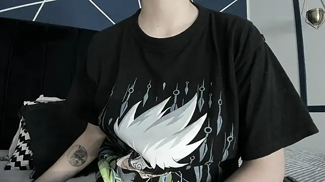 Adeelinee online show from 13, 3, 2025