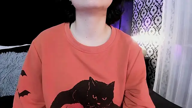 Adeelinee online show from 2, 10, 2025